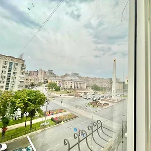 1-room-apartment-near-peremohy-square.hotels-of-kiev.com/