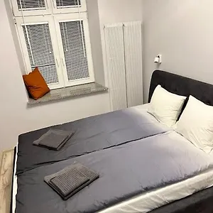 https://vo-apartament-in-the-centre-of.krakowhotelspoland.com